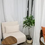 דירה Cozy And Quiet Near Center