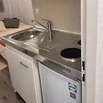 Cozy And Quiet Near Center Apartment *